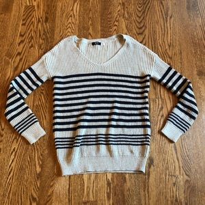 BDG Urban Outfitters gray navy stripes sweater